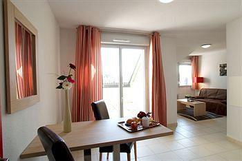 Salies-de-Béarn Residence De La Source מראה חיצוני תמונה