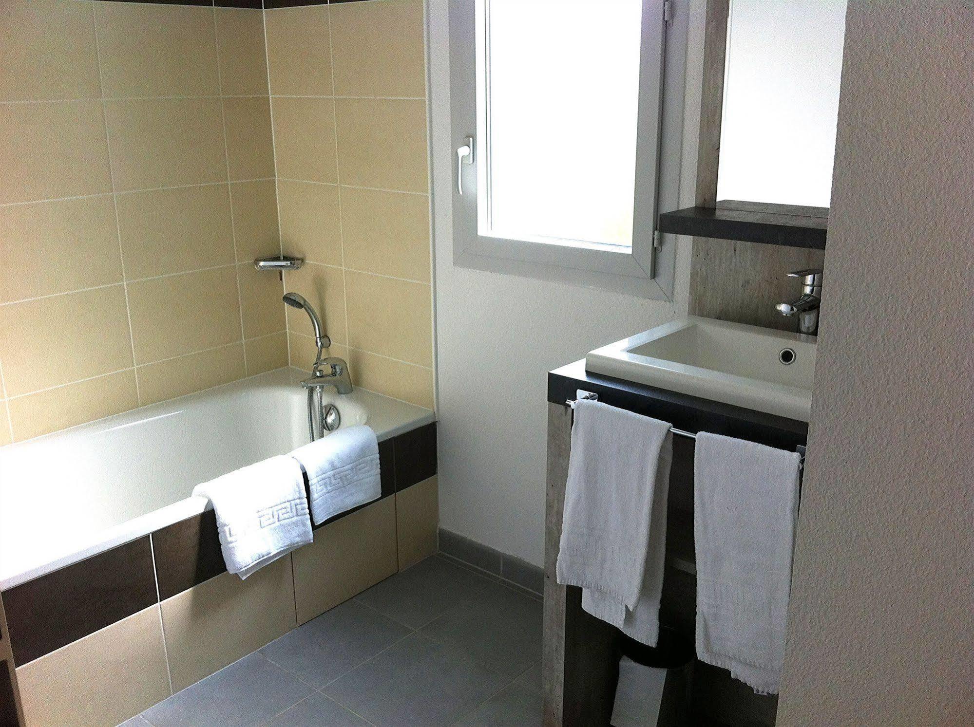 Salies-de-Béarn Residence De La Source מראה חיצוני תמונה